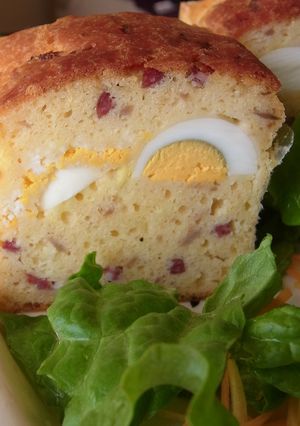 お酒もすすむ♪ゆで卵のケークサレ-レシピのメイン写真