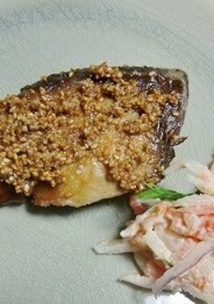 ぶりの甘辛ごましょうゆまぶし-レシピのメイン写真
