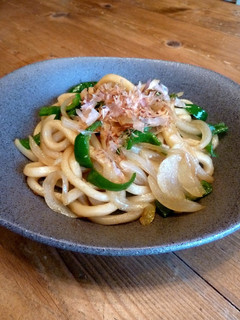 肉なしでも美味い☆簡単節約焼きうどん-レシピのメイン写真