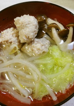 簡単！ヘルシーふわふわ肉団子鍋！-レシピのメイン写真