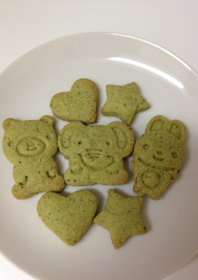 HM使用☆ほうれん草とゴマのクッキー-レシピのメイン写真