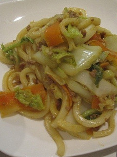 らくウマ♪野菜たっぷり焼きうどん-レシピのメイン写真