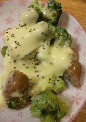 ブロッコリーとウインナーのとろとろチーズ-レシピのメイン写真