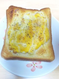 スクランブルエッグトースト-レシピのメイン写真