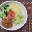 お手軽♪ランチに!ばくだん丼(五色丼)