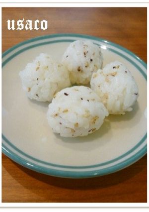 ☆離乳食完了期☆簡単に出来るミニおにぎり-レシピのメイン写真