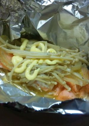 包んで蒸すだけ！鮭のホイル焼き♪-レシピのメイン写真