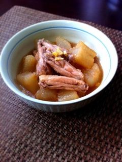 ゆずで香り付け♪手羽中と大根の煮物-レシピのメイン写真