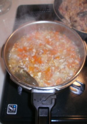 レストランの野菜たっぷりスープ-レシピのメイン写真