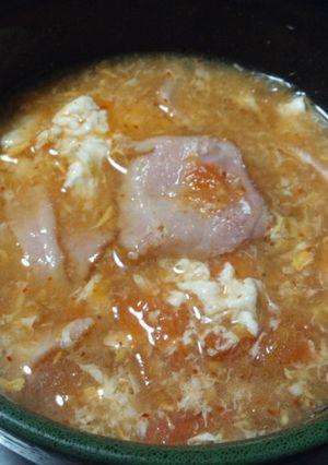 簡単！熱アツ、辛味玉子トマトスープ-レシピのメイン写真