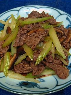 牛肉とセロリのレモン醤油炒め-レシピのメイン写真