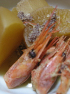 捨てないで!えびの頭と大根の煮物!旨い!-レシピのメイン写真