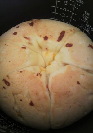 簡単 炊飯器 パン！(5合炊き釜)-レシピのメイン写真