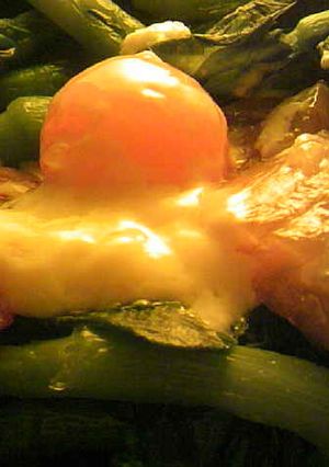 マグロと温泉卵と菜の花の白だし醤油和え-レシピのメイン写真