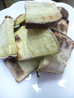 切って焼くだけ!☆トースターで焼き芋-レシピのメイン写真