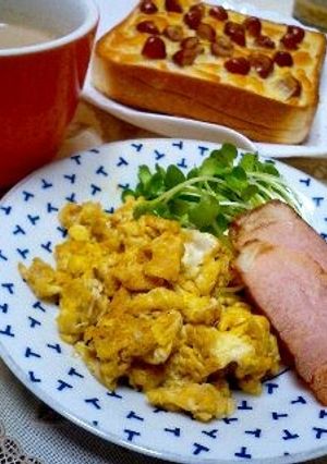 卵一個！リッチなスクランブルドエッグ♪-レシピのメイン写真