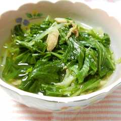 รูปของ 水菜とツナのあっさり煮☆