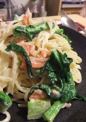 菜の花とスモークサーモンのクリームパスタ-レシピのメイン写真