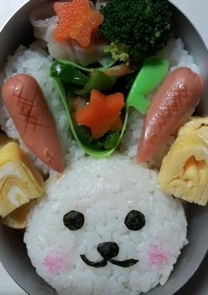 幼稚園 ｷｬﾗ弁お弁当[ｳｻｷﾞ]-レシピのメイン写真