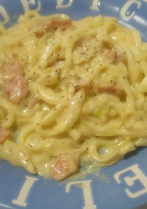 うどんのカルボナーラ風withシチュー-レシピのメイン写真