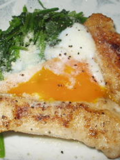 鶏肉とほうれん草の温玉添え-レシピのメイン写真