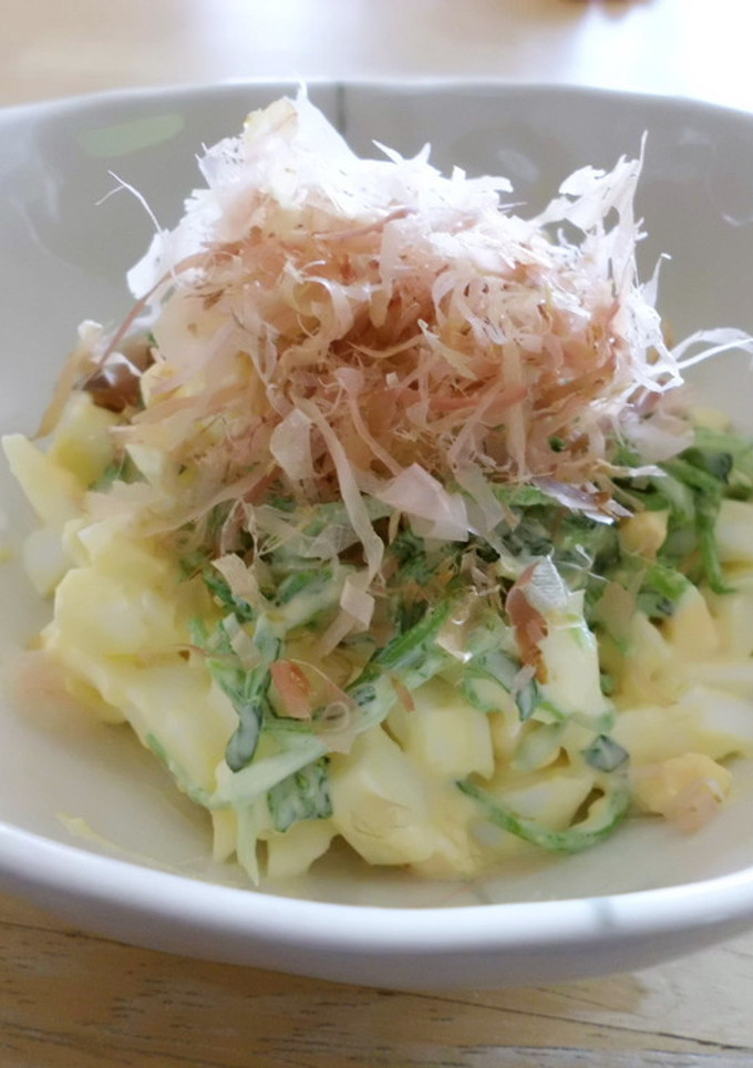 *豆苗とゆで卵のサラダ*-レシピのメイン写真