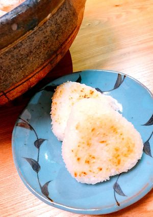 簡単・おいしい♪ ごま油塩おにぎり-レシピのメイン写真