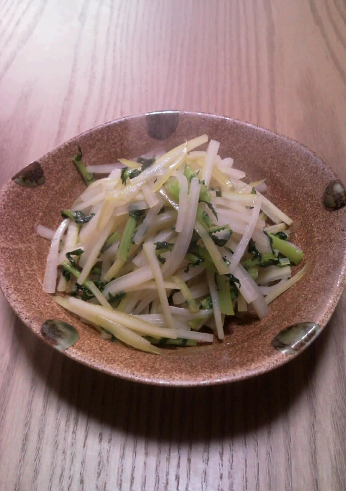 大根の皮と葉っぱのほっこりやさしい炒め煮-レシピのメイン写真