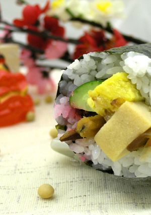 高野豆腐でしっとり7色恵方巻き☆-レシピのメイン写真