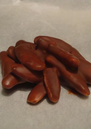 チョココーティング柿の種-レシピのメイン写真