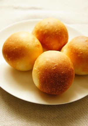 セモリナ粉入りロールパン-レシピのメイン写真