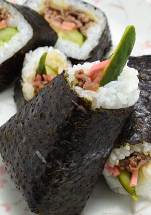 節分に△おにぎり型de焼肉鬼さん恵方巻▲-レシピのメイン写真