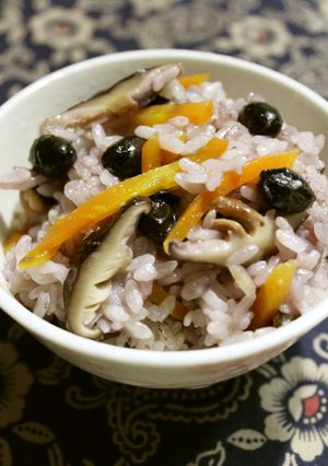 節分に！塩麹ｄｅ黒豆（大豆）の炊込みご飯-レシピのメイン写真