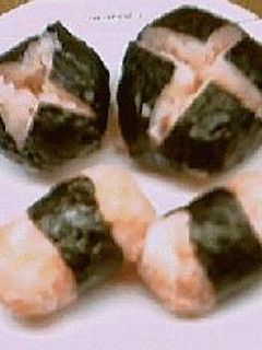 ピンクのおにぎり(桜海老のおにぎり)-レシピのメイン写真