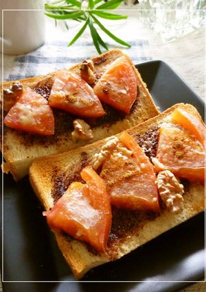 塩胡桃×ココア・トマトのトースト-レシピのメイン写真