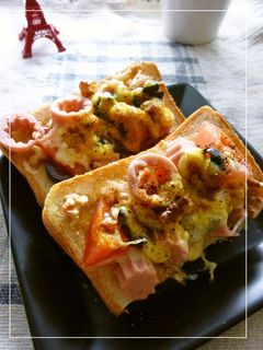 魚ニソ×トマ×オリーブの和カレートースト-レシピのメイン写真