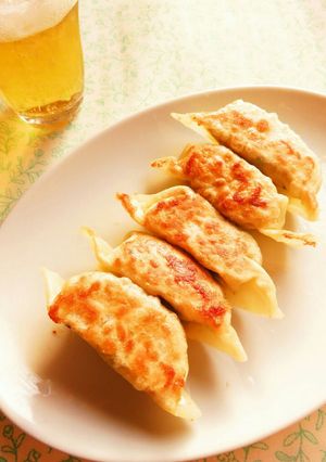 ☺手作りでお店の味♪簡単ジューシー餃子☺-レシピのメイン写真