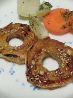 はちみつ入りのタレで!車麩の照り焼き-レシピのメイン写真