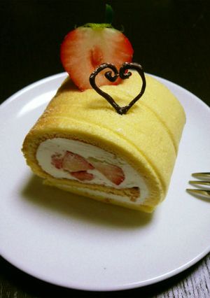 簡単☆いちごのロールケーキ☆-レシピのメイン写真