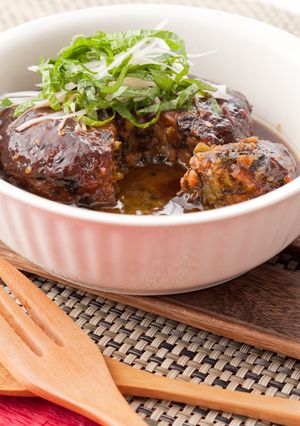 ヘルシーでおいしい!味噌煮込み高菜バーグ-レシピのメイン写真