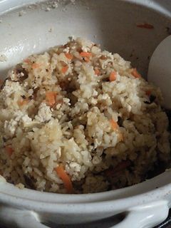 簡単!土鍋で炊き込みご飯-レシピのメイン写真