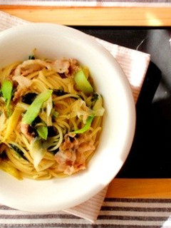 あおさが香る*長ネギと豚の柚子胡椒パスタ-レシピのメイン写真