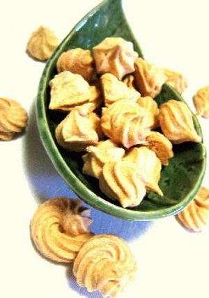 かる～い食感♪そば粉のメレンゲボール-レシピのメイン写真