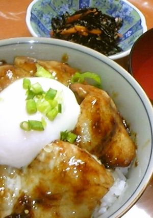 絶品！濃く旨!!温泉卵と相性バッチリ豚丼-レシピのメイン写真