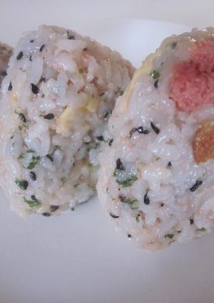 明太子の皮でおにぎり♪-レシピのメイン写真