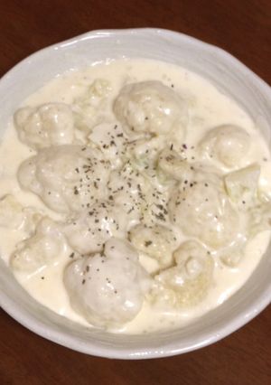 カリフラワーのホワイトソース煮-レシピのメイン写真