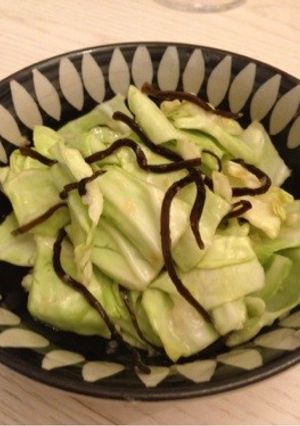 塩麹と塩昆布で☆キャベツの浅漬け-レシピのメイン写真