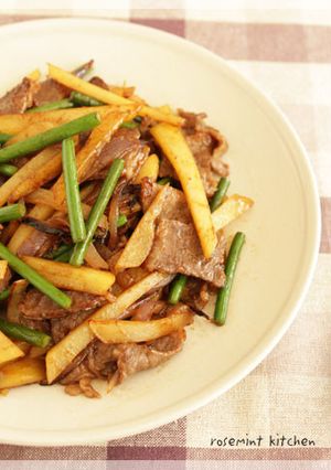 じゃがいもとにんにくの芽の牛肉炒め-レシピのメイン写真