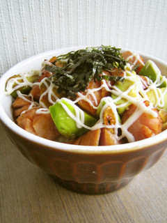 アボカド×ウインナーの山葵醤油丼-レシピのメイン写真