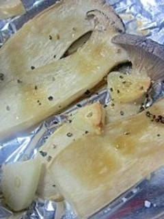 めちゃ簡単エリンギのホイル焼き☆-レシピのメイン写真